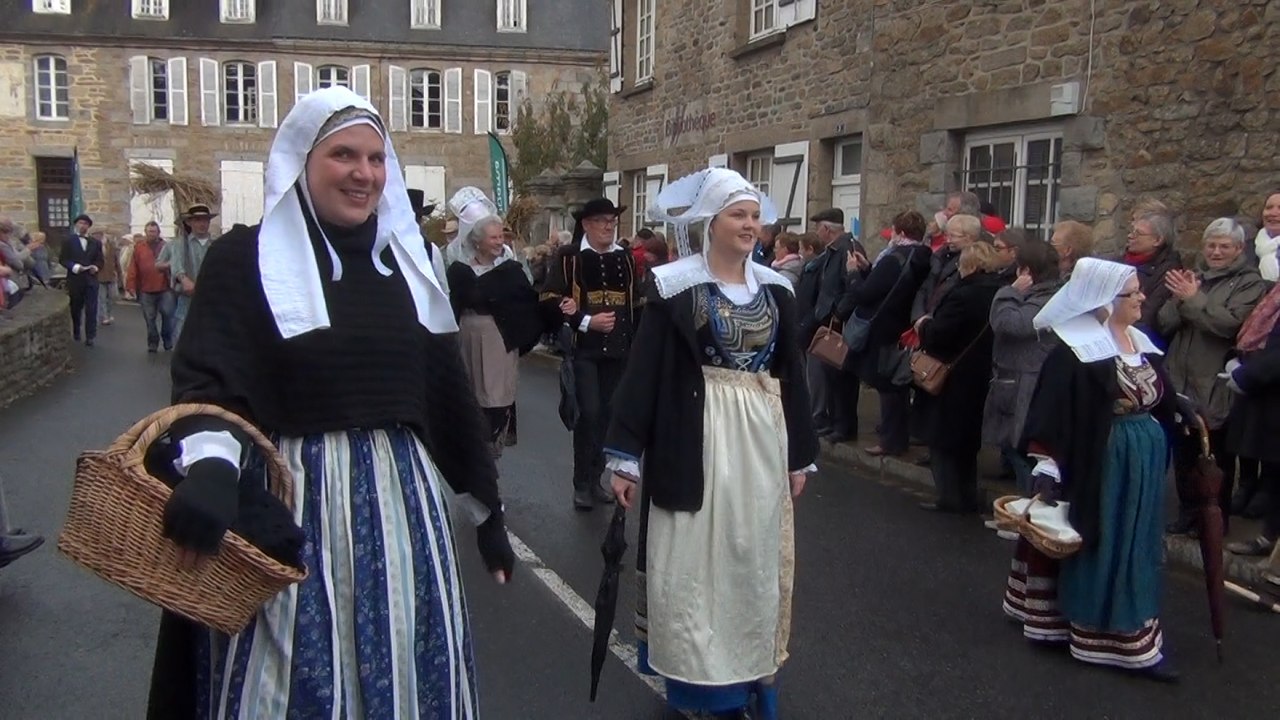Festival des chanteurs de rue et foire St Martin 2016 Quintin