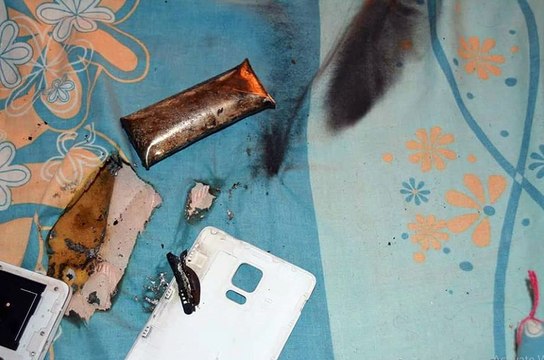 A Bad Incident Happened With a Pakistani Aftab Afridi after Bursting His Samsung Galaxy Note 4