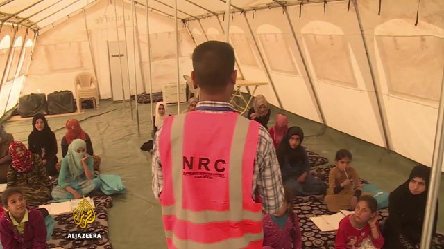 Battle for Mosul: Thousands flee to camps