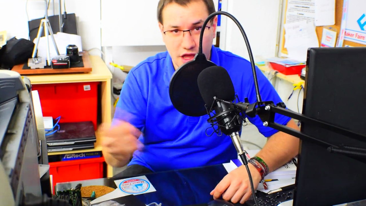 Wie man seine Elektronik grillt, Dr. Klenk aus der Werbung & Halloween| MAKER VLOG #5