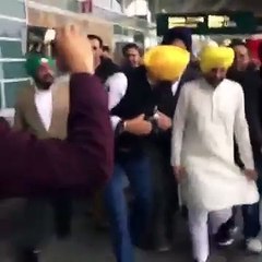 Bhagwant mann arrived in Vancouver Canada 6_11_2016 Keep supporting AAP