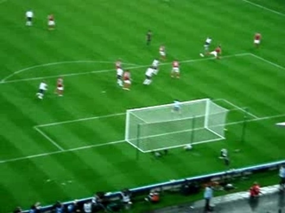 Wright-Phillips in Wembley