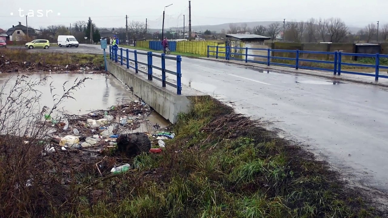 Rieka Roňava dosiahla 3.stupeň povodňovej aktivity