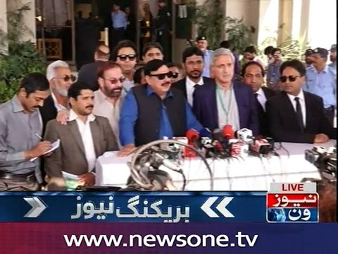 Sheikh Rasheed and Jehangir Tareen talk to media before Supreme Court hearing