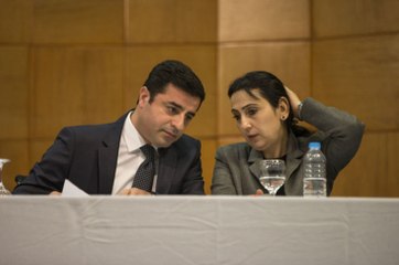 HDP'lilerin Meclis Kararı Ne Anlama Geliyor?