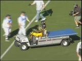 Il conduit une voiturette de golf pour célébrer un touchdown sur le terrain de football américain