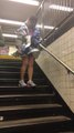 Descente des escaliers après le marathon de New York.. Trop Dur !