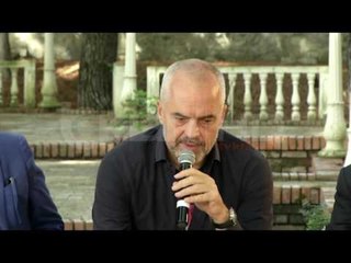 Rama inspekton projektet e qeverisë në Elbasan