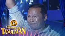 Tawag ng Tanghalan: Sotelo Abarquez gets the golden microphone from Gerhard Pagusan