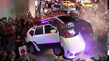 VIDEO: Unik Mobil Ini Berubah Menjadi Robot Layaknya Transformers