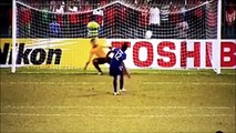 Gaya Tendangan Pinalti yang paling susah ditebak arah Bola dan Kakinya.