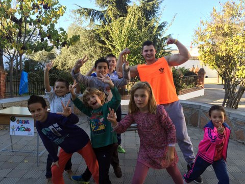 CURSO 2015 - 2016 FIESTA FIN DE CURSO ESCUELA HOGAR MARIA JESUS HERRUZO