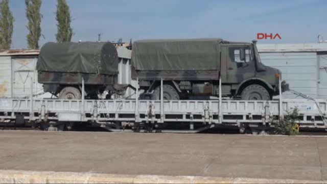 Gaziantep- Silopi'ye Sevk Edilen Askeri Araçlar Gaziantep'te
