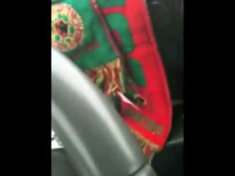 Il neige à Paris et c'est le bourdel ... Trop marrant le portugais