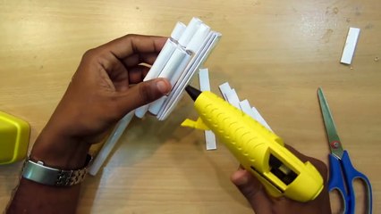 عمل مسدس ورقي مذهل ! يضرب طلقات مثل الحقيقة