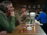 Auf Wiedersehen Pet Series 1 Episode 9 The Alien