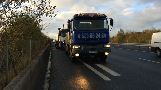 Un conducteur de poids lourds blessé