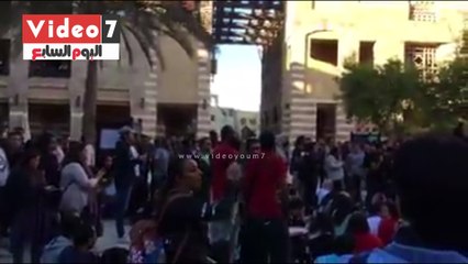 مظاهرة لطلاب الجامعة الأمريكية اعتراضا على زيادة المصروفات