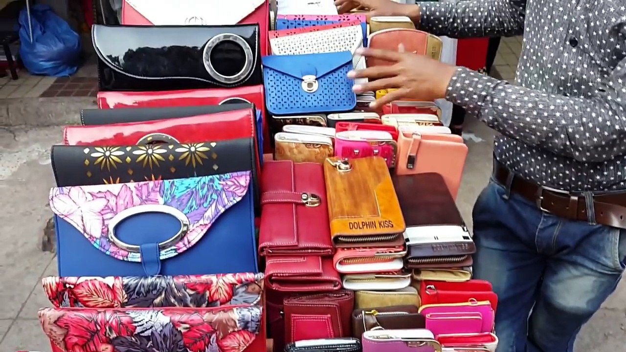BEST BOYS/GIRLS CLOTHINGS [sarojini nagar market] DELHI || gaurav sharma vlog-14
