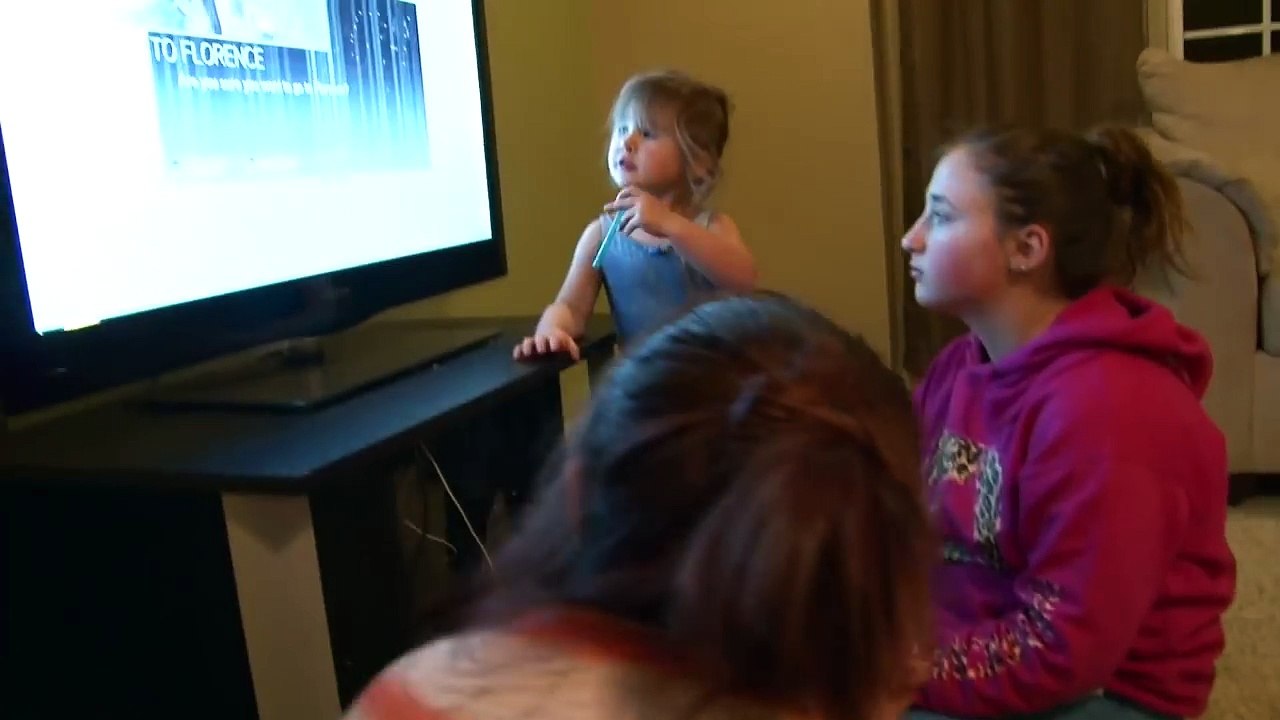 Kids Swim at The Lake - Girls Swimming In The Pool - Bubble Bath Time Fun for Baby