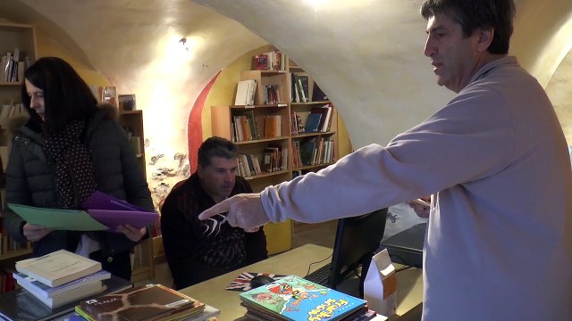 D!CI TV : ce bibliobus sillonne les routes du 05 et réapprovisionne les bibliothèques