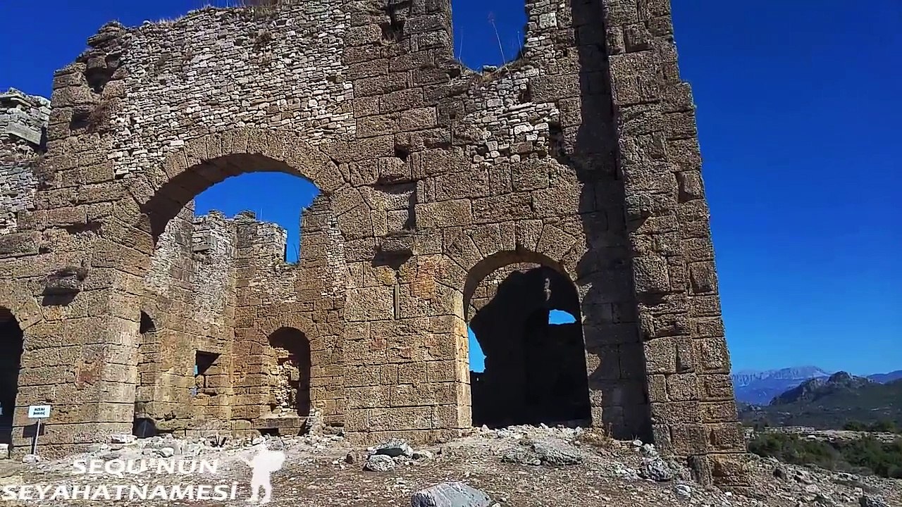 Aspendos Gezilecek Yerler - Agora ve Bazilika - 1