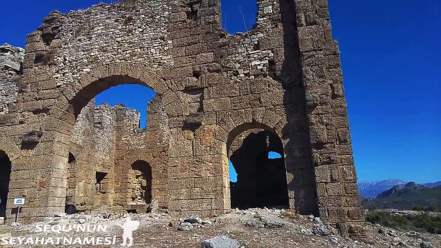 Aspendos Gezilecek Yerler - Agora ve Bazilika - 1