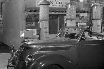 The Three Stooges - S 17 E 8 - Slaphappy Sleuths