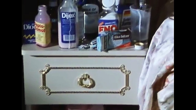 Mr Bean - Naked in hotel