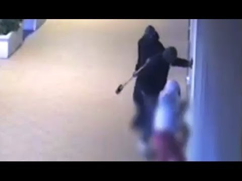 Tremestieri (CT) - Furto con spaccata in negozio di abbigliamento, 3 arresti (07.11.16)