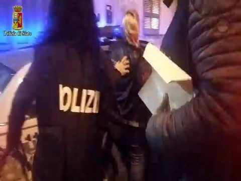 Pozzuoli (NA) - Banconote false per milioni di euro, dieci arresti (03.11.16)