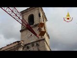 Norcia - Messa in sicurezza Torre Campanaria del Comune (05.11.16)
