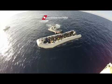 Canale di Sicilia - Soccorso migranti. Nave Corsi (04.11.16)