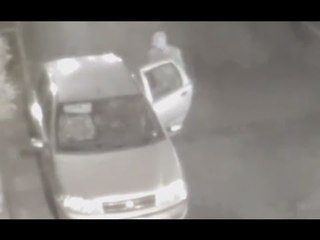 Sorrento (NA) - "Fuori in 50 secondi", arrestati ladri di scooter (27.10.16)