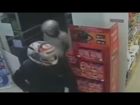 Bagno a Ripoli (FI) - Rapinano farmacia ma arriva la Polizia: arrestati (25.10.16)