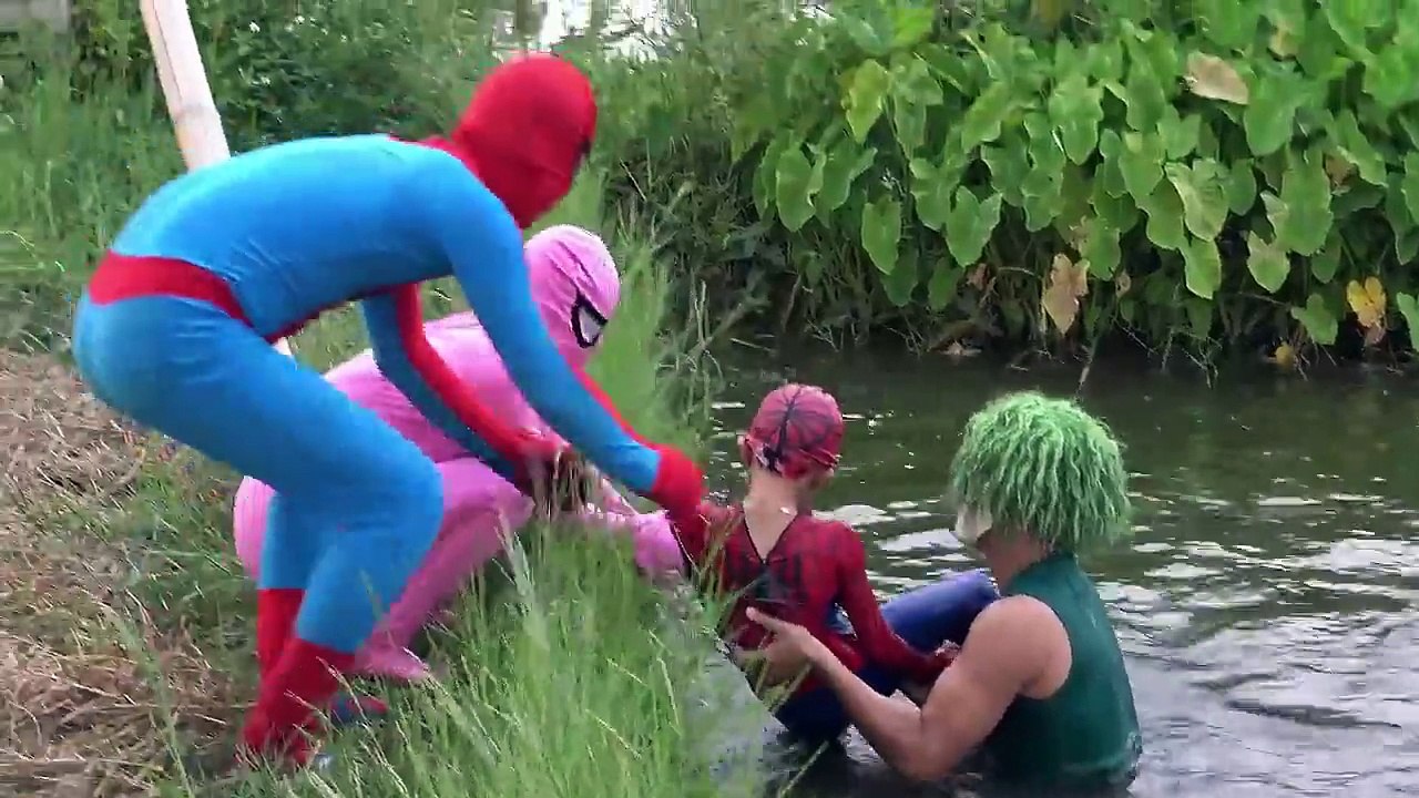 Frozen Elsa vs Spiderman DEAD FLOATING pink Spider Family fun superhero in real life- PART 2