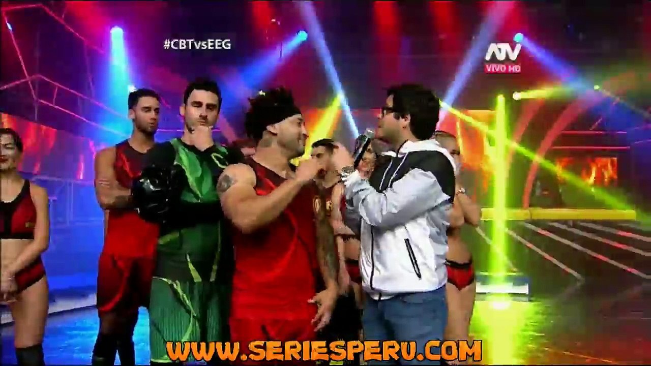 COMBATE
