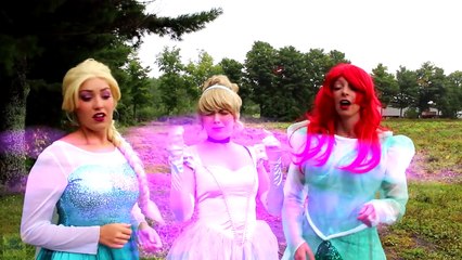 Who KISSED Spiderman! w_ Frozen Elsa Maleficent Princess Anna Pink Spidergirl part2