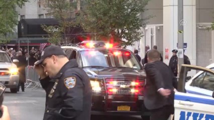 Trump Oy Kullanacağı Okula Eşiyle Birlikte Geldi - New