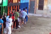 Bullfighting funny videos 2016 - Most awesome bullfighting festival #14 - Crazy bull attack people