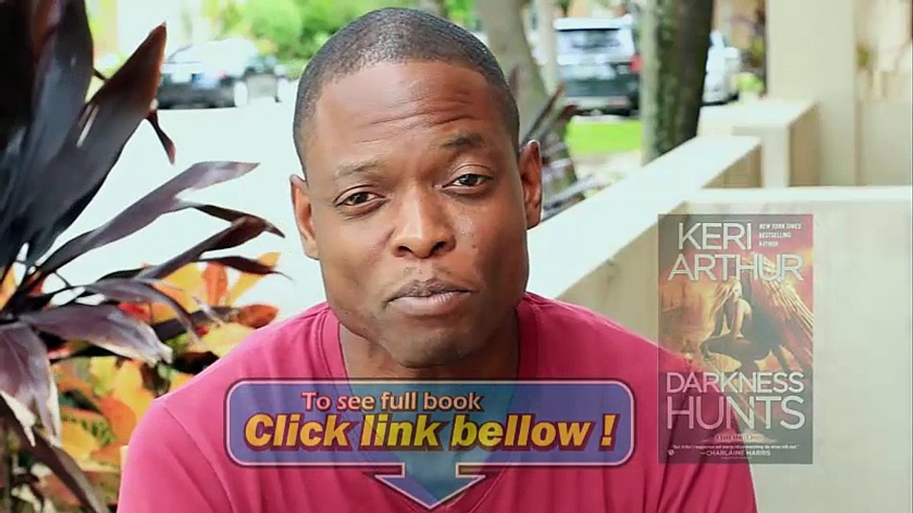 Darkness Hunts (Dark Angels)