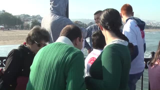 Engelli Çocukların Oltayla Balık Tutma Heyecanı