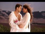 Salman Khan PAMPERS Kareena Kapoor Khan | Bajrangi Bhaijaan