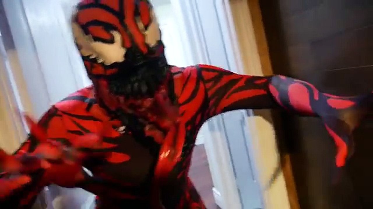 Spiderman VS Carnage in Real Life Superhero Movie Spiderman EPIC Superheroes Battle Kids Superheroes