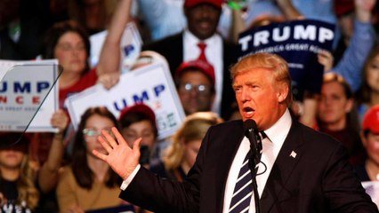 ترامپ: نظامی متقلب از کلینتون محافظت می کند