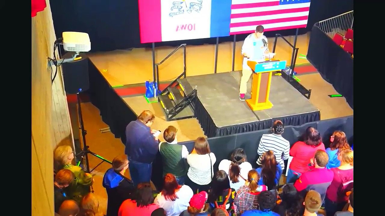 College speaker calls out Hillary Clinton at her own rally