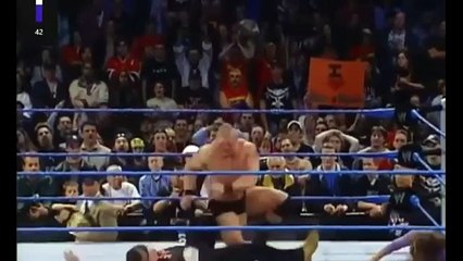 ---المصارع بروك ليسنر يتحرش بستفاني مكمان شاهد من قام بمساعدتها - WWE