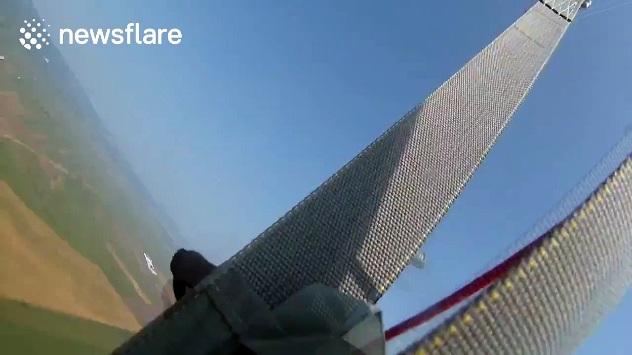 Skydiver misjudges landing video Dailymotion