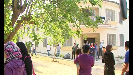 Δημητρίου σε γονείς "Δεν δέχομαι τελεσίγραφα για τα προσφυγόπουλα"