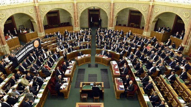 Les députés hongrois rejettent la réforme anti-migrants de Viktor Orban